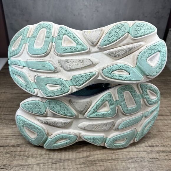 Hoka~Women's~Bondi 8 Teal/ Purple Running shoes~Size 7.5 D(Wide) - Picture 7 of 8